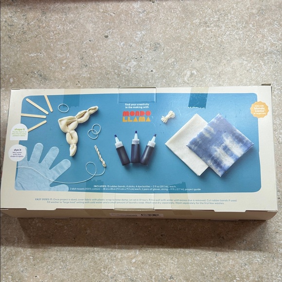 Mondo Llama Blue Shibori Dye Kit Table Linens - Picture 2 of 2